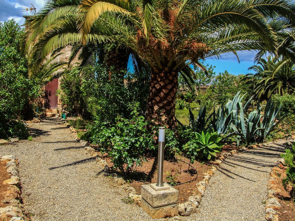 Finca Hotel Rural Predio Son Serra Can Picafort  Eksteriør billede